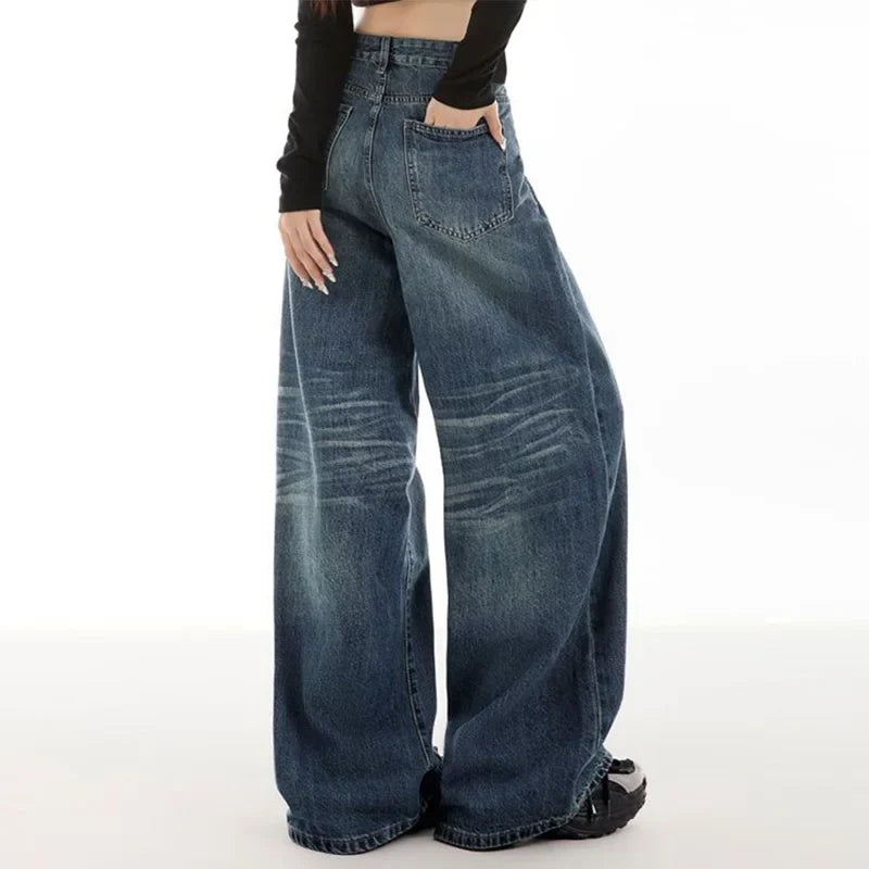 Flattering Retro Baggy Straight Leg Jeans