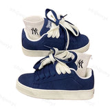 Versatile Retro Chic Casual Sneaker