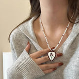 Elegant Vintage Heart Flower Choker Necklace