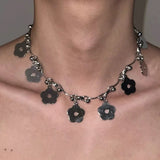 Grungy Flower Pendant Choker Necklace
