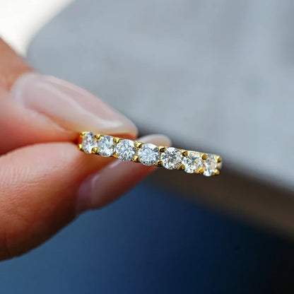Luxurious Seven Star Row Moissanite Diamond Ring