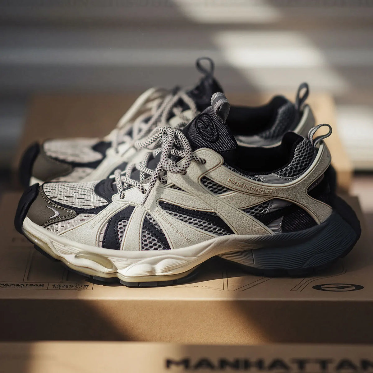 Gradient Mesh Splicing Chunky Platform Sneakers