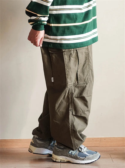 Adventure-Ready Baggy Cargo Pants