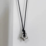 Y2K Star-Shaped Pendant Necklace