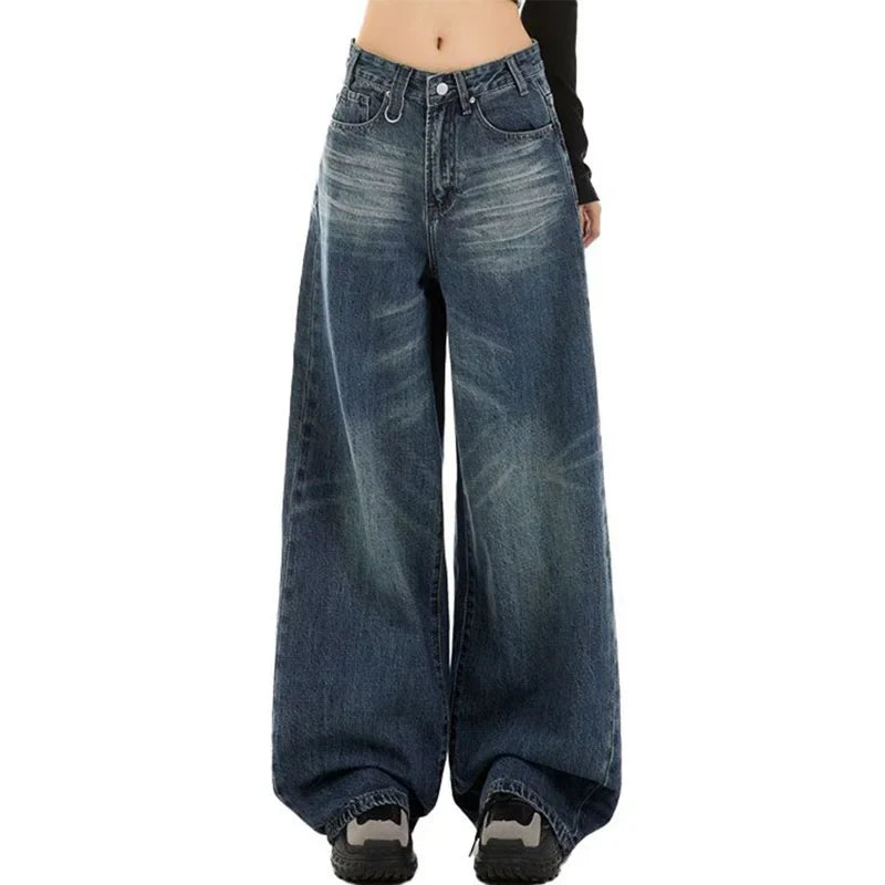 Flattering Retro Baggy Straight Leg Jeans
