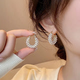 Trendy Gold Pearl U-Shaped Earring