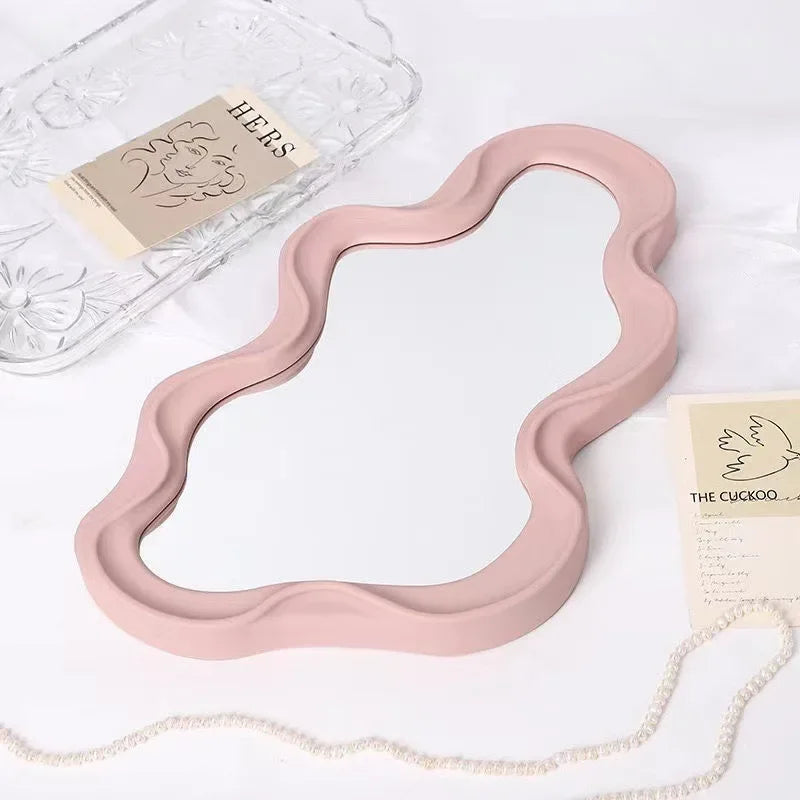 Irregular Wavy Mirror