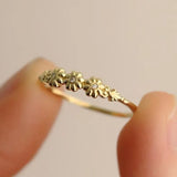 Elegant Gold Flower White Stone Ring