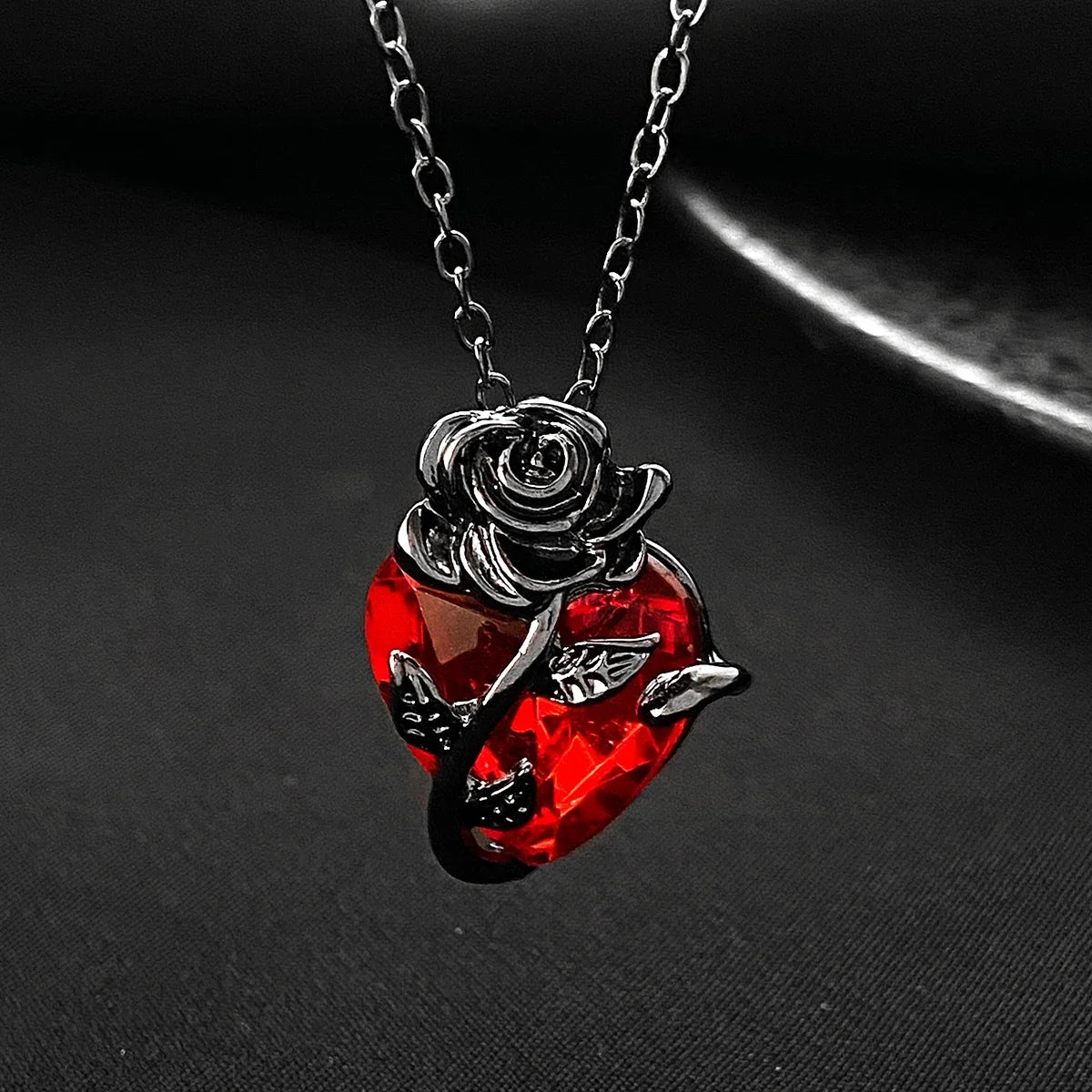 Heart of Thrones Vampire Necklace