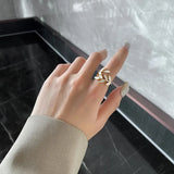Elegant White Acrylic Copper Alloy Ring