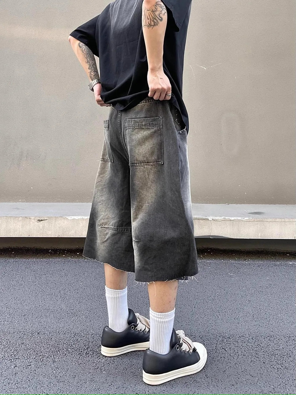 Y2K Rivets Washed Lightning Jorts