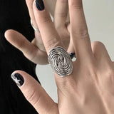 Silver Retro Swirl Distortion Gothic Ring