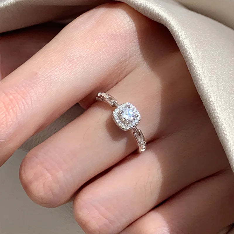 Elegant Silver Zircon Geometry Ring
