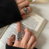 Silver Retro Swirl Distortion Gothic Ring