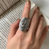 Silver Retro Swirl Distortion Gothic Ring