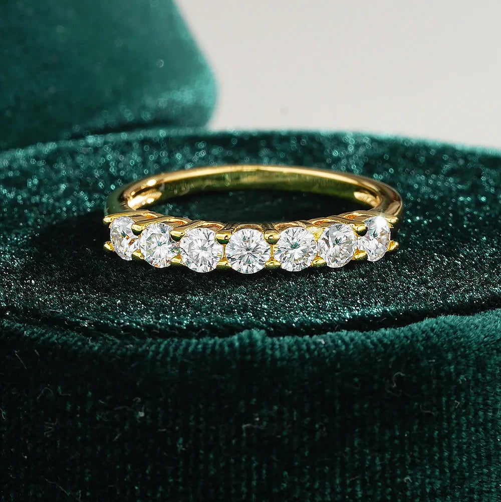 Luxurious Seven Star Row Moissanite Diamond Ring