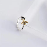 Elegant Vintage Thai Silver Bee Flower Ring