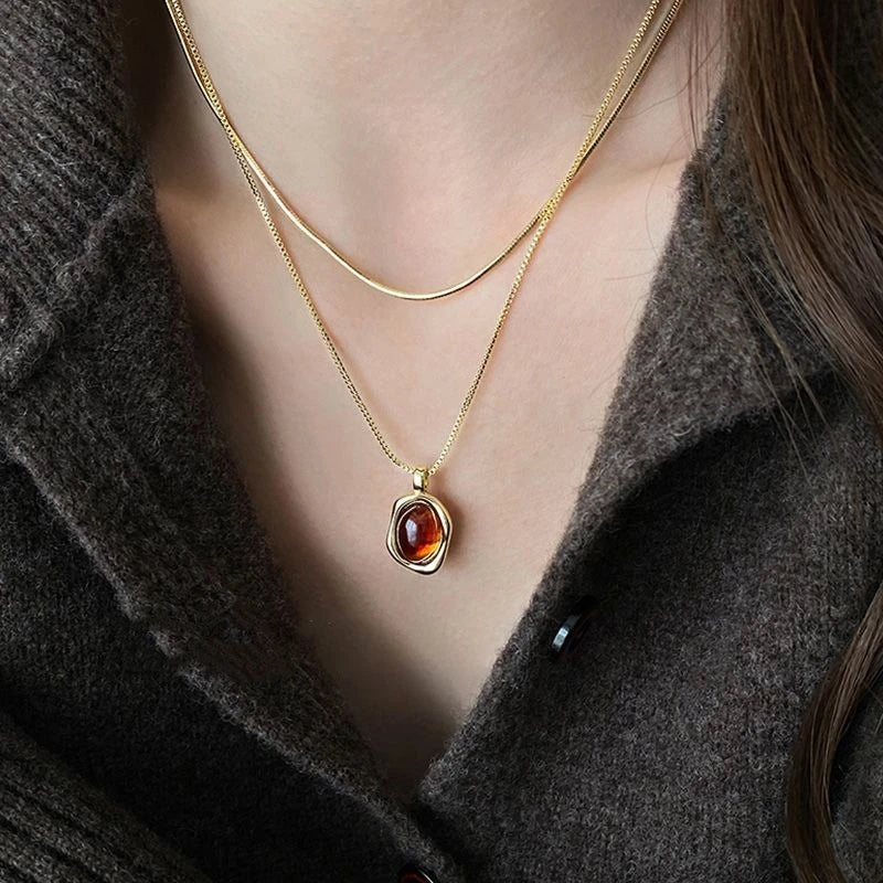 Vintage Nature Stone Pendant Golden Snake Necklace