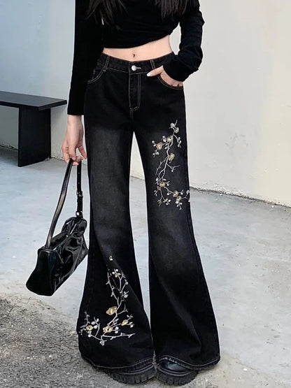 Vintage Flower Embroidered Flare Jeans
