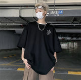 Gothic Letter Print Crewneck T-Shirt