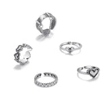 Heart Set Rings With Chains