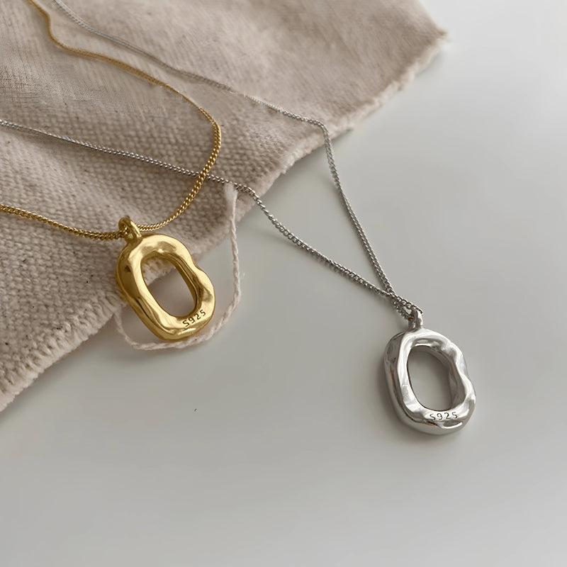 Wavy Ellipse Necklace