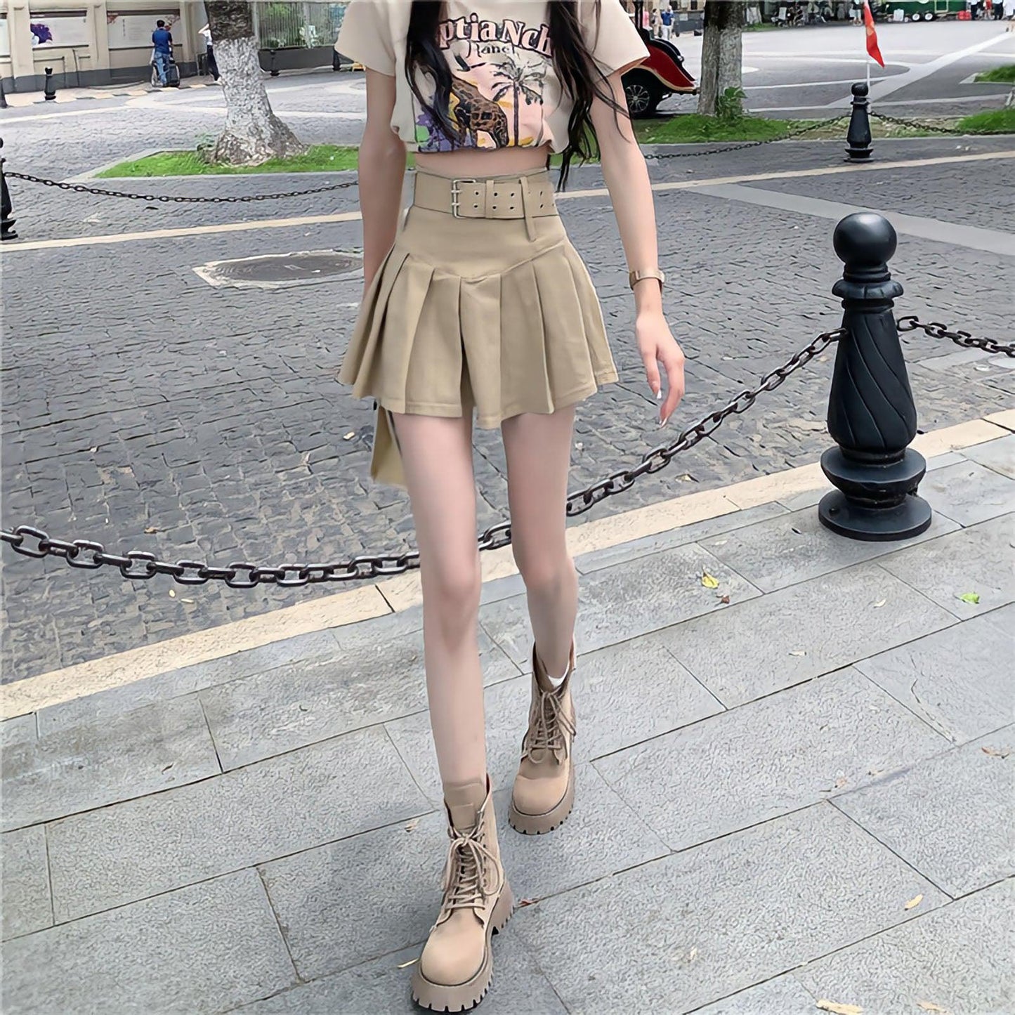 Y2K Belt Detail Pleated Mini Skirt
