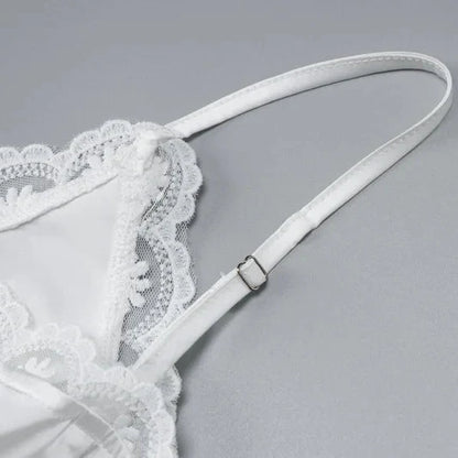 Y2K Hook Front Lace Trim Top