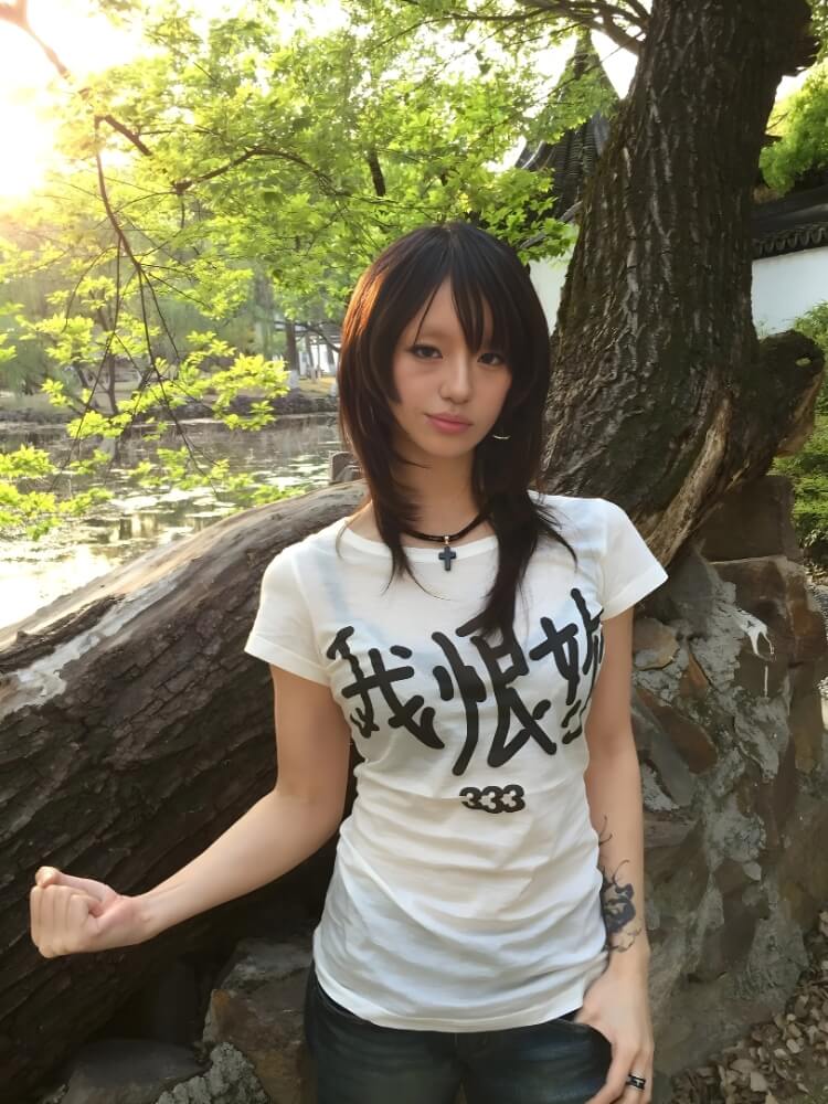 Y2K I Hate Her Tee