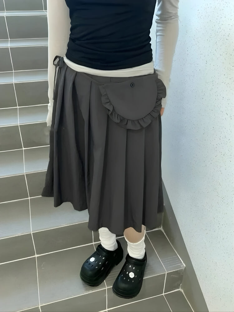 Y2K Pleated Pocket Midi Skirt
