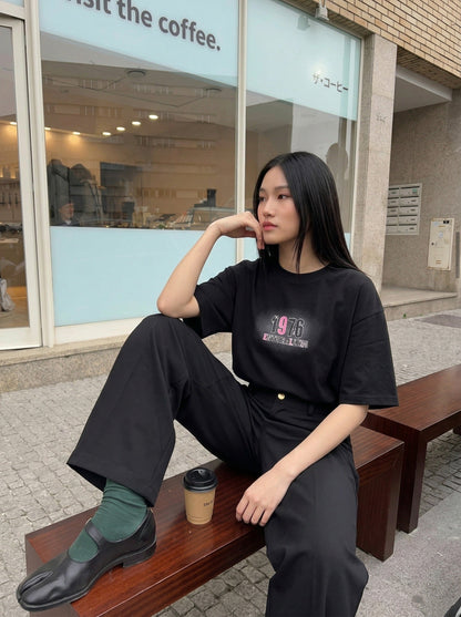 DAXUEN Relaxed-fit short-sleeved graphic T-shirt — model photo