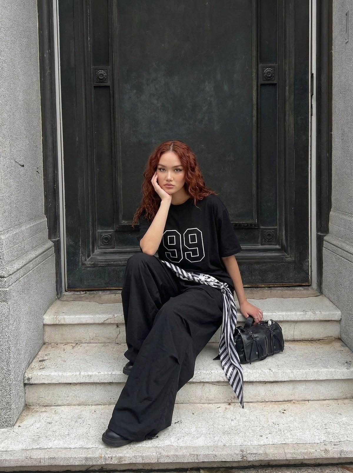 DAXUEN Short-sleeve oversized t-shirt with graphic design — model photo