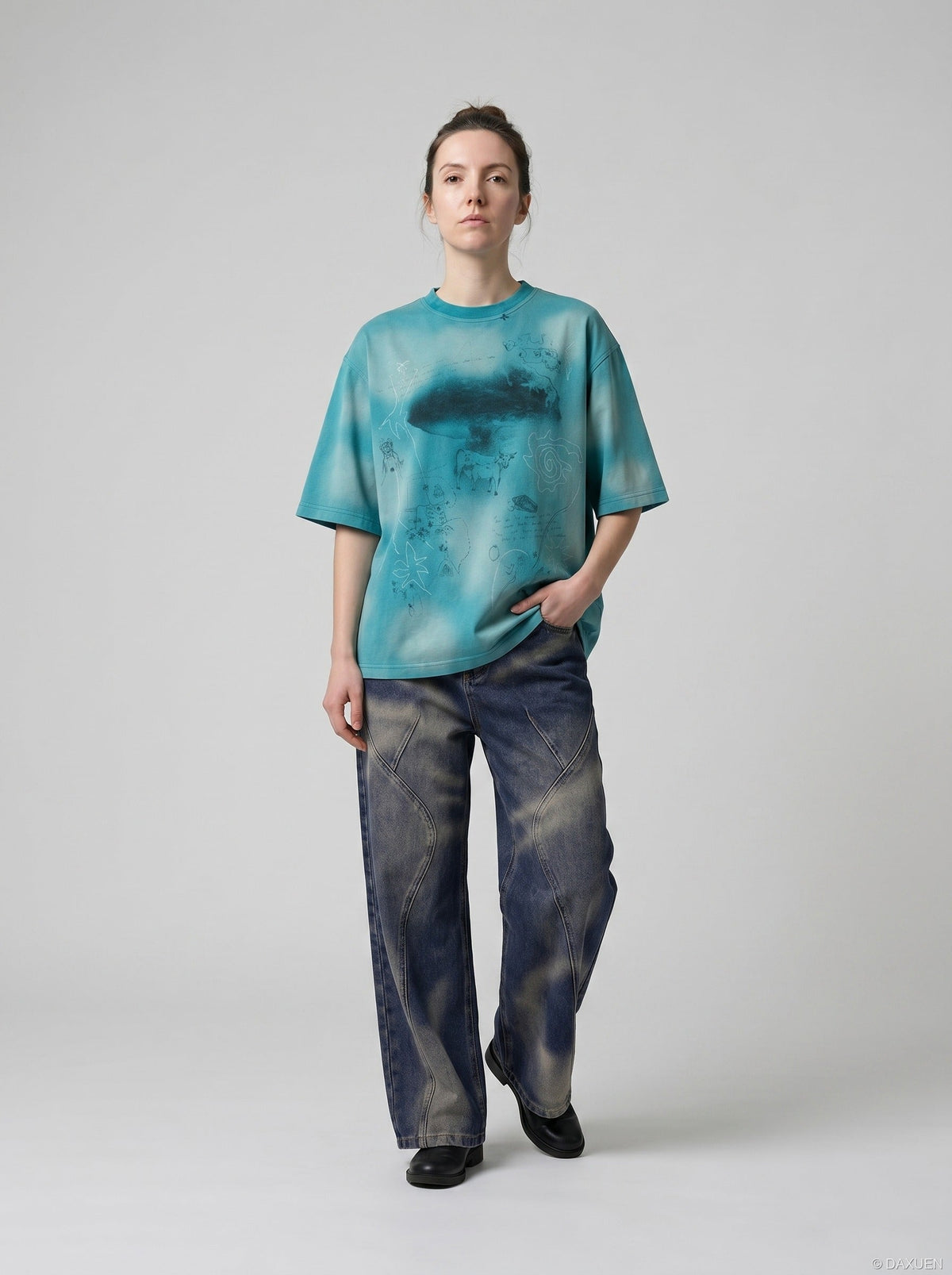 DAXUEN Abstract Cloud Graphic Oversized T-Shirt | DAXUEN — model photo