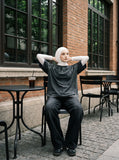 DAXUEN dark charcoal oversized abstract drip print tee — model photo
