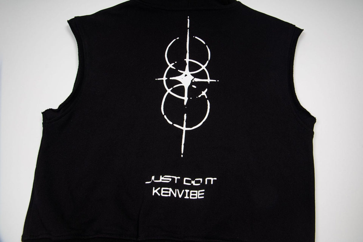 DAXUEN beige sleeveless abstract graphic hooded vest