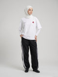 DAXUEN white oversized abstract mushroom graphic T-shirt — model photo