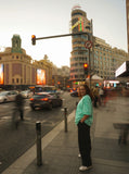 DAXUEN Oversized abstract print short-sleeve T-shirt — model photo