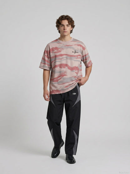 DAXUEN Loose-fit short-sleeved t-shirt with abstract stripes — model photo