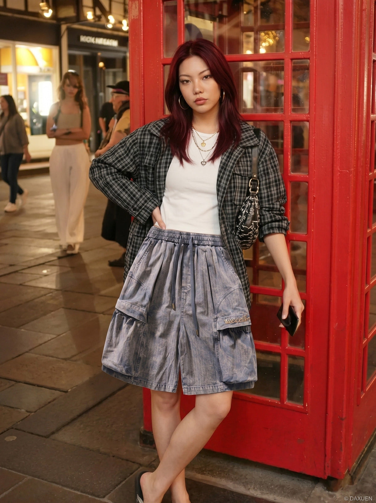 DAXUEN Wide-leg cargo shorts in faded grey-blue denim — model photo