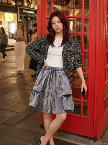 DAXUEN Wide-leg cargo shorts in faded grey-blue denim — model photo