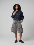 DAXUEN Wide-leg cargo shorts in faded grey-blue denim — model photo