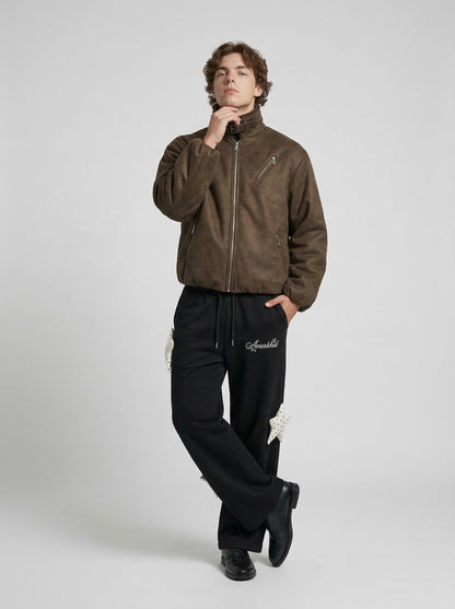 DAXUEN Wide-leg sweatpants with star decorations — model photo