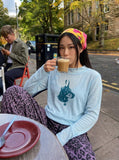 DAXUEN Long-sleeved tee with doberman graphic — model photo