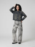 DAXUEN High-waisted wide-leg cargo pants with acid-wash effect — model photo