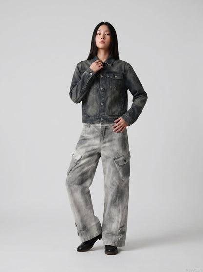 DAXUEN High-waisted wide-leg cargo pants with acid-wash effect — model photo