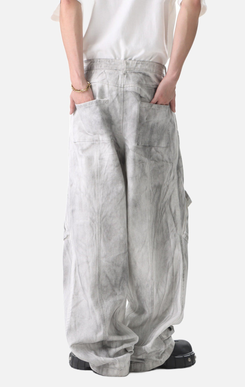 DAXUEN High-waisted wide-leg cargo pants with acid-wash effect