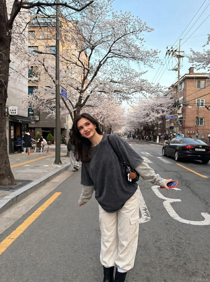 DAXUEN Loose-fitting wide-leg cargo pants — model photo