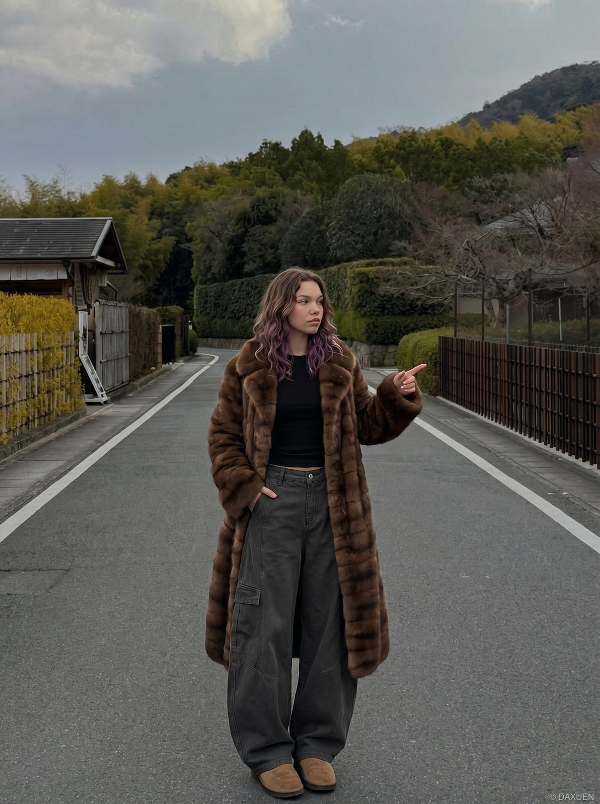 DAXUEN Loose-fitting wide-leg cargo pants — model photo