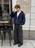 DAXUEN Baggy cargo pants with large pockets and zippers — model photo