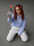 DAXUEN Loose-fitting wide-leg trousers in light grey and black — model photo